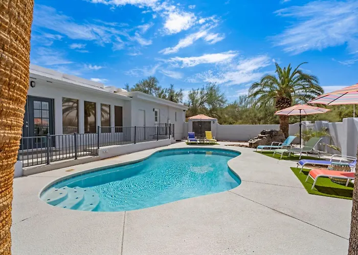 5bed • 5bath Foothills Retreat • Pool • Tucson